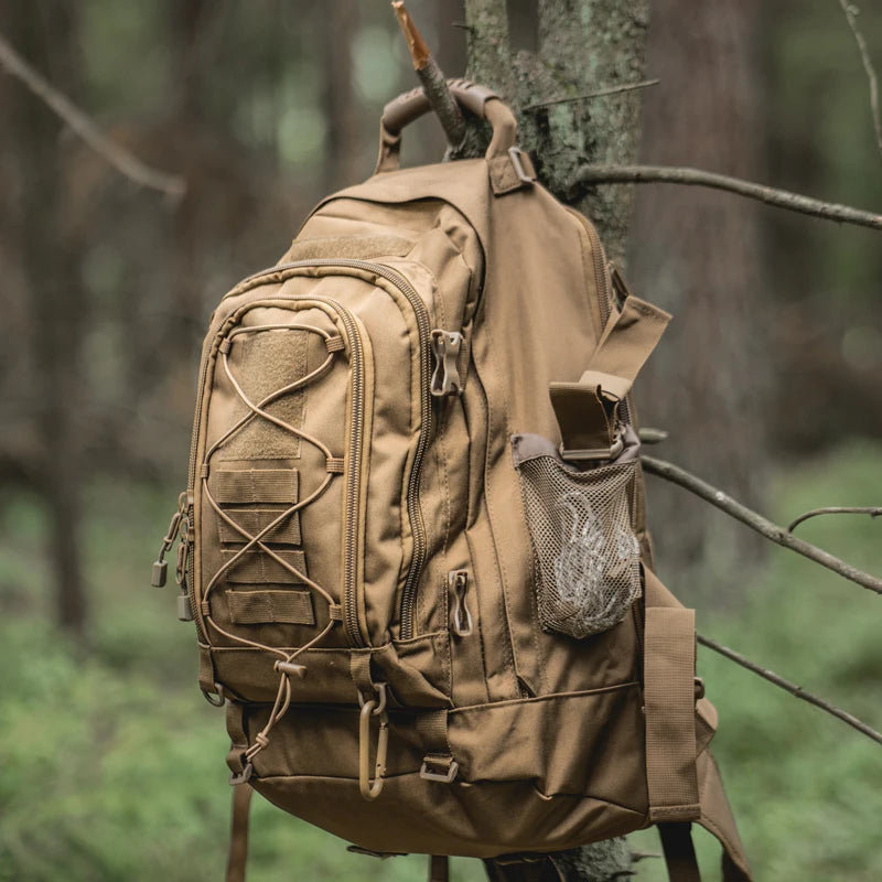 LQARMY 65L Outdoor Tactical Outdoor Backpack Military Travel Rucksack