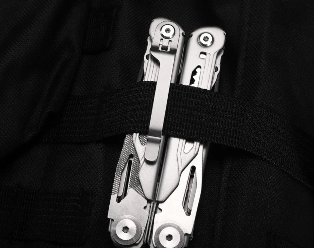 Daicamping DL10 Tactical Multi-Tool Folding Knife Kit